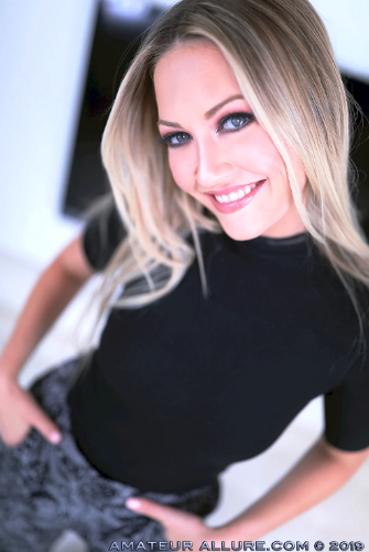 vse-o-porno-zvezde-adira-allure-adira-allyur (3)