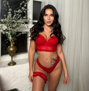 vse-ob-ukrainskoj-porno-aktrise-i-modeli-mary-bambola (3)